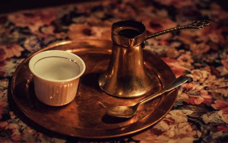 Templul Cafelei Marghilomana, ridicat pe un fost domeniu boieresc din Buzău. Istoria amuzantă a singurei cafele românești
