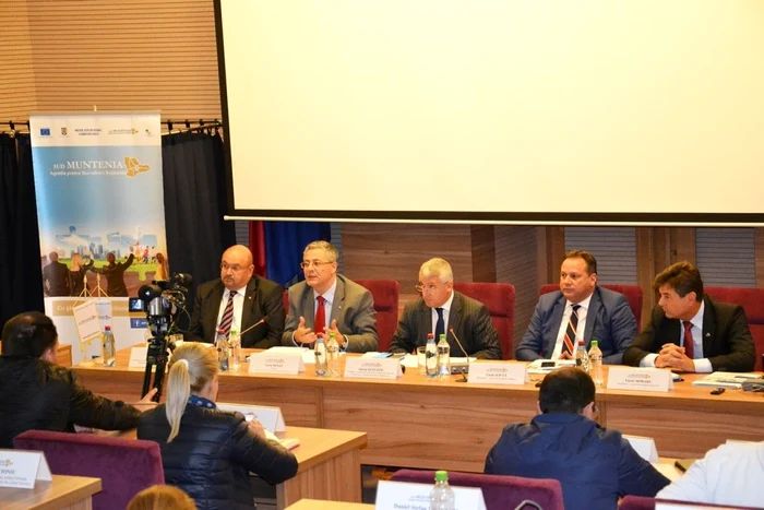 ADR Sud Muntenia instruieşte funcţionarii publici FOTO ADR