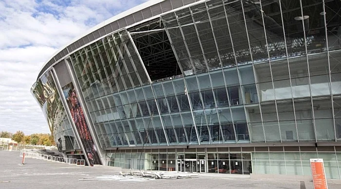 
    Donbass Arena  