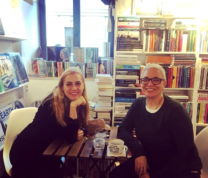 „Lectura nu e niciodată pasivă, e acțiune politică“ – interviu cu artista Dora GARCÍA jpeg