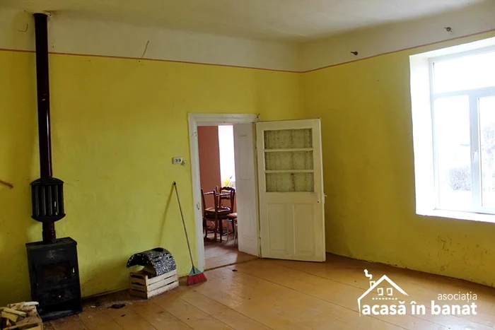 Mama împreună cu cei opt copii s-au mutat în casă nouă