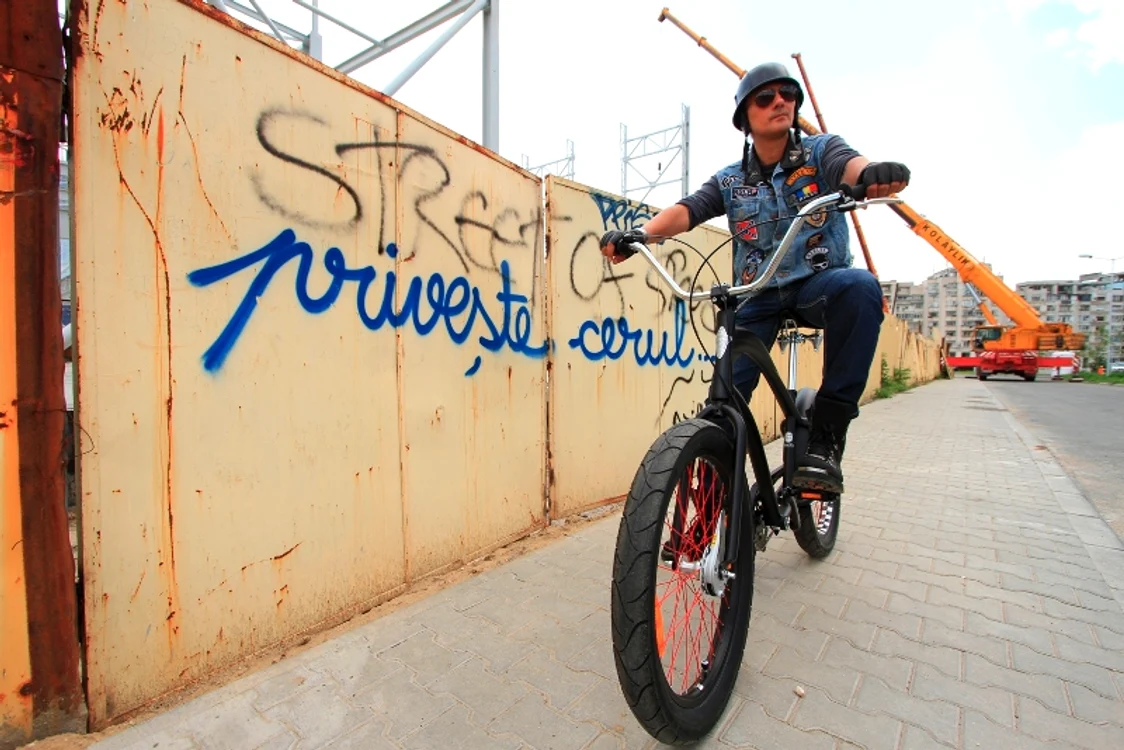 Cristi Hrubaru, bicicleta