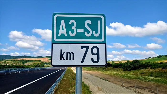 Asfalt pe un lot din Autostrada Transilvania, Foto: Facebook API