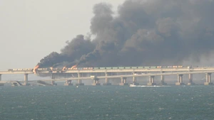 Incendiu Pod Crimeea, Ucraina, Strâmtoarea Kerci, 8 octombrie 2022 Sursa Facebook / Euromaidan