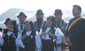 Primarul, Dîmbul lui Gîf şi horenii jpeg