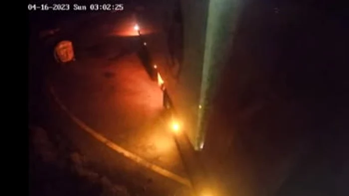 MOmentul în care șoferul fură camera FOTO captură DRDP Timișoara