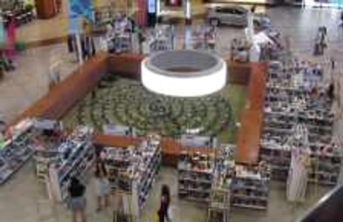 Bookland a făcut deja turul mall-urilor din țară. Foto book-land.ro