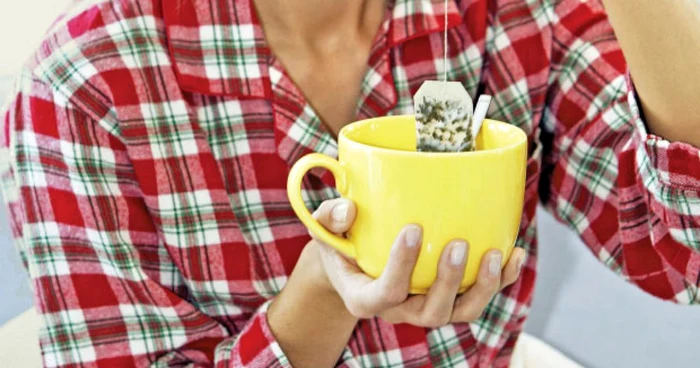 Evită să bei într-o zi mai mult de una-două ceşti de ceai care conţine teină