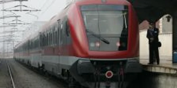 Trenul va ajunge la Bucureşti în două ore şi 29 de minute
