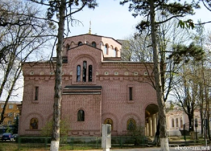 Biserica Sfântul Vasile cel Mare din Botoşani FOTO mmb.ro