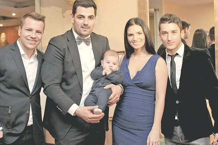 Invitații s-au  distrat de minune  la cheful care a  ținut până în zori