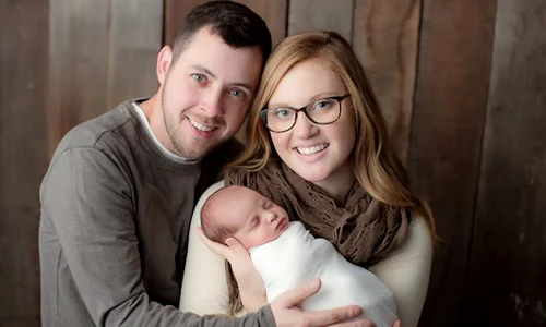 171219130404 03 snowbaby oldest embryo born exlarge 169 jpeg