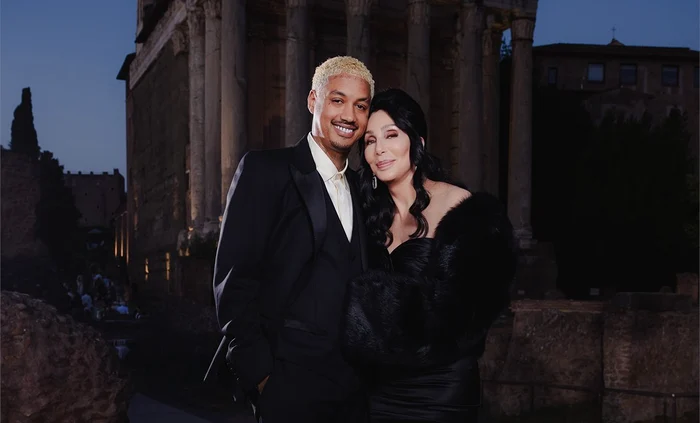 Cher, pregătită să se mărite cu iubitul ei mai tânăr cu 40 de ani. „Eu pur și simplu îl iubesc”