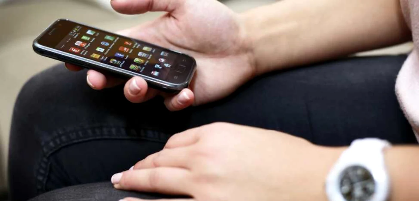 Telefonul mobil fusese pierdut într-o parcare Foto: arhivă Adevărul
