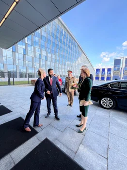 Majestatea Sa Margareta și Principele Radu la sediul NATO, Bruxelles. FOTO: Casa Regală