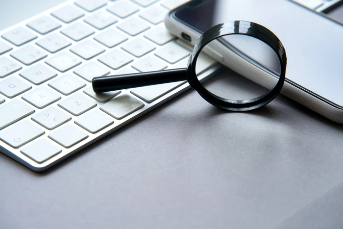 Cuvintele anului 2025 în întreaga lume: de la „slop” la „tarif”