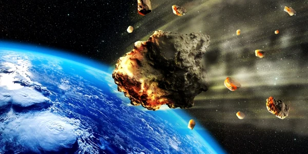 Meteorit se îbdreaptă către Pământ FOTO SHUTTERSTOCK