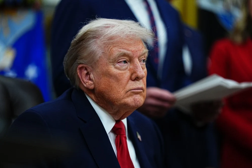 Trump amenință Canada cu un răspuns „considerabil” dacă va încheia un acord comercial cu China