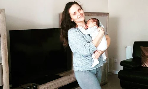 Cristina Siscanu si fiica sa, Petra jpeg