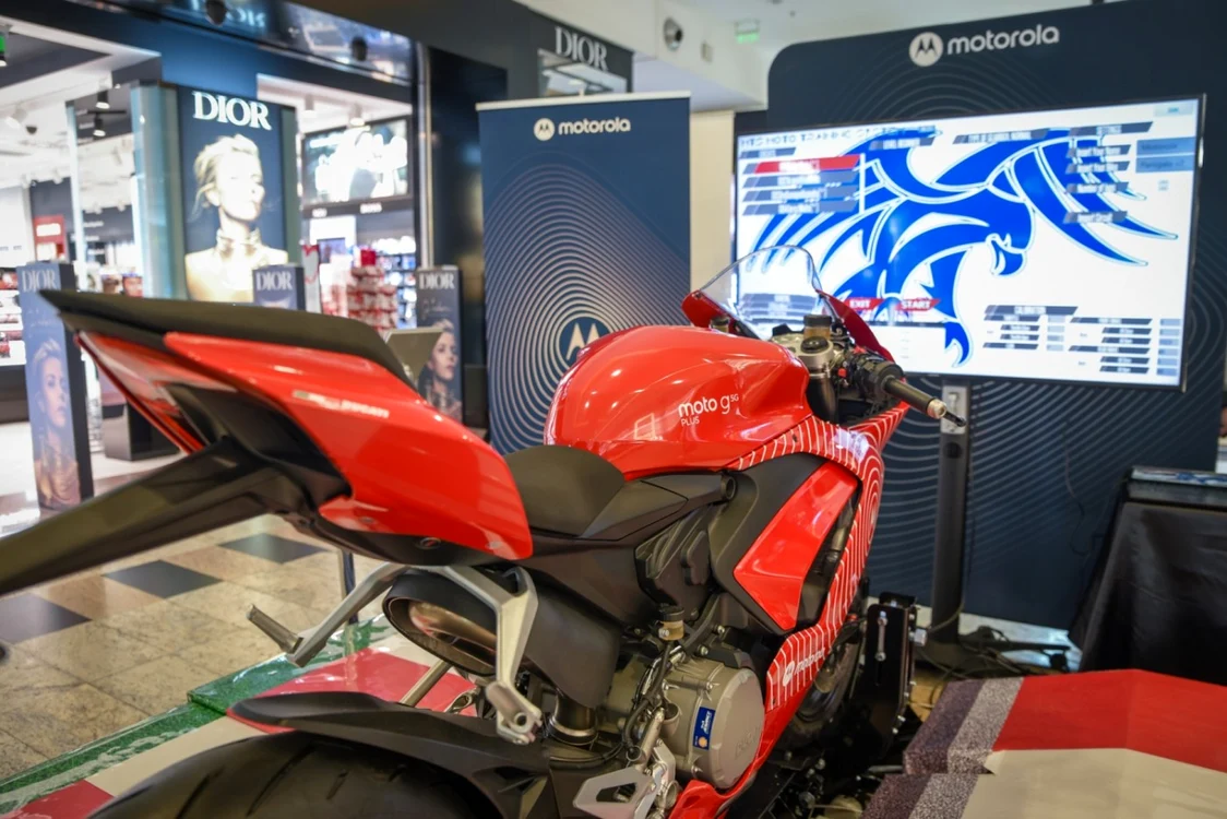 Ducati Panigale V2.