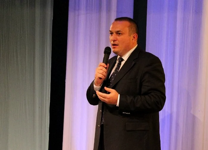 
    Iulian Bădescu e acuzat că a susținut financiar clubul de fotbal din Ploiești, ilegal (foto: ploiesti.ro)  