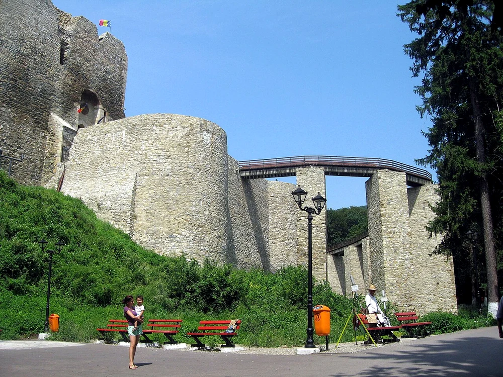Cetatea Neamţ (© Cezar Suceveanu / Wikimedia Commons)