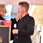 FOTO Profimedia Catherine O’Hara, alături de Macaulay Culkin la ceremonia în care actorul a fost primit o stea pe Hollywood Walk of Fame