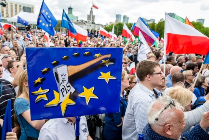 Manifestaţie la Varşovia împotriva guvernului. FOTO Getty Images