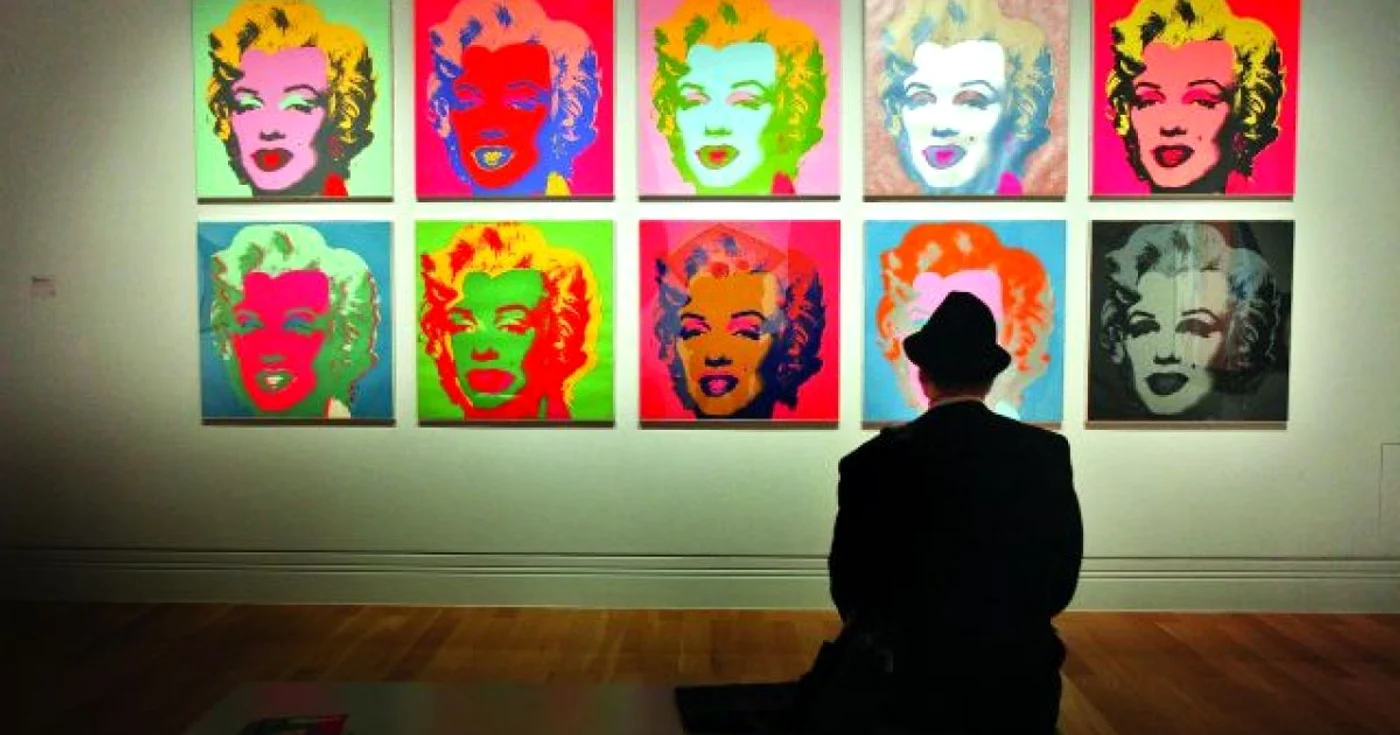 Curentul Pop-art s-a prezentat ca fiind, la mijlocul anilor ’50, o provocare la adresa artei tradiţionale