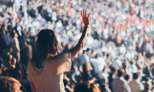 Cum te pregătești corespunzător pentru a merge la un festival jpg