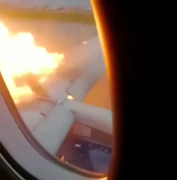 Pasagerii din cursa Aeroflot către Murmansk au filmat îngroziți cum aeronava era cuprinsă de flăcări