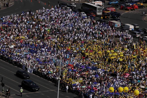 Protest Educație - mii de profesori în Piața Victoriei FOTO Inquam / Octav Ganea