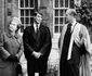 Prințul Edward cu Regina Elisabeta a II a și Prințul Philip în 1984. FOTO: Profimedia