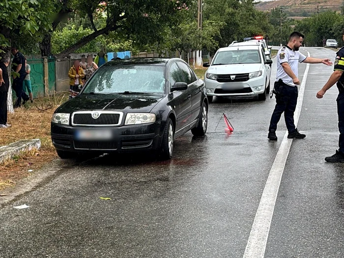 Un șofer de 77 ani, implicat într-un accident mortal în care soția lui a decedat. A fost al doilea accident mortal, în Olt, în câteva ore