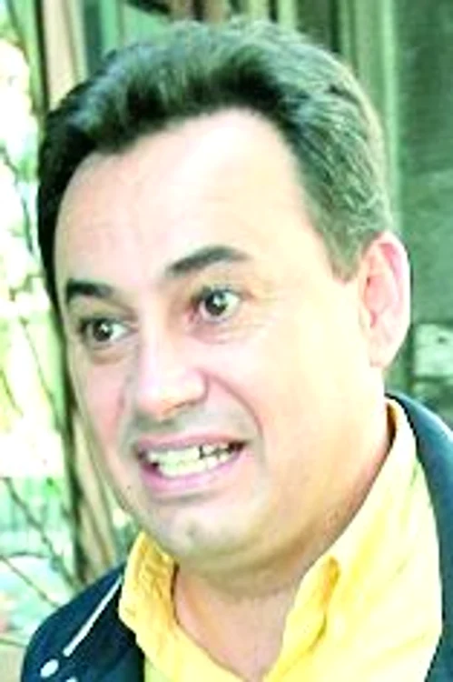A făcut zece ani doar promisiuni şi atât