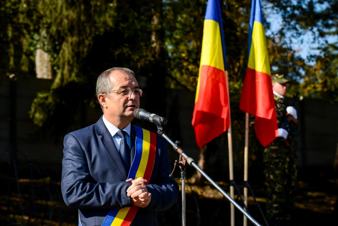 Emil Boc a făcut acuzații grave la adresa unui club de fotbal. FOTO: Arhivă personală