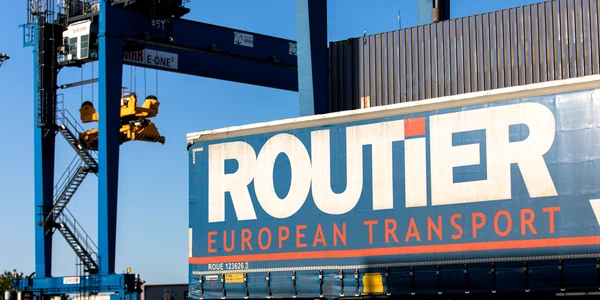 Terminalul intermodal din Oradea, terminat cu 7 luni mai devreme foto Routier European Transport 2 jpg