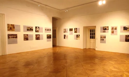 Vernisajul expozitiei Regina Maria – Ambasador irezistibil al istoriei și artei populare românești la Viena (3) jpeg