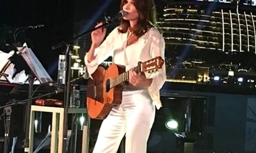 Carla Bruni (2) jpeg