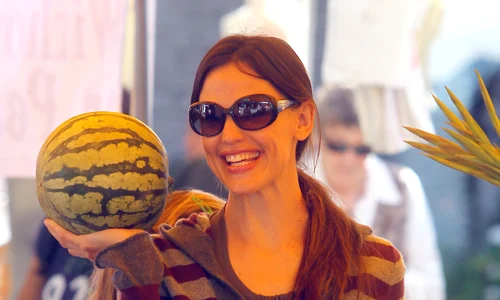 Jennifer Garner takes Violet and Seraphina to the Farmers Market, Pacific Palisades, CA jpeg