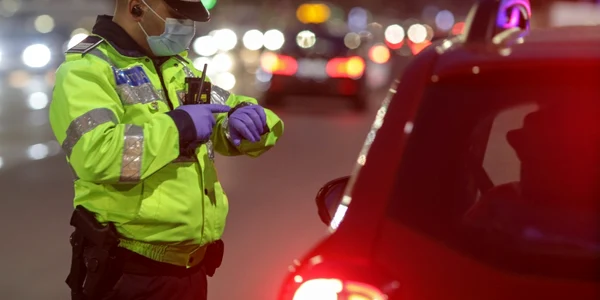 Poliţia verifică maşinile în Bucureşti duminica 28 martie 2021 FOTO Inquam Photos / Octav Ganea