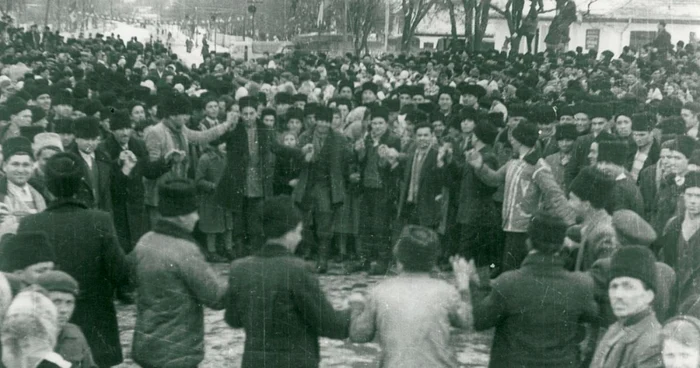 Petrecere la încheierea colectivizării la Cudalbi FOTO Arhiva Bibliotecii VA Urechia Galaţi