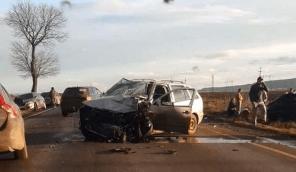 Doi soți de la Serviciul de Ambulanță Pașcani, aflați în timpul liber, au acordat primul ajutor victimelor unui accident rutier