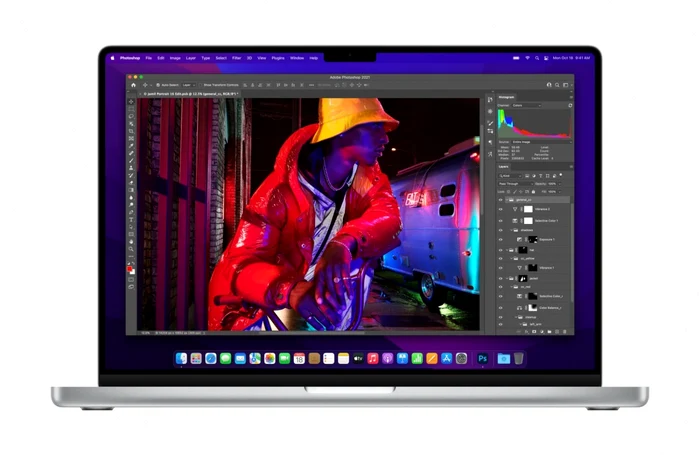 MacBook Pro cu ecranul Liquid Retina XDR FOTO Apple 