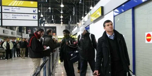Neluţu Sabău în aeroport la Zagreb