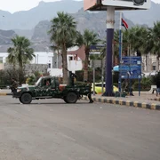 Forșe separatiste din Yemen portul Aden FOTO EPA EFE jpg