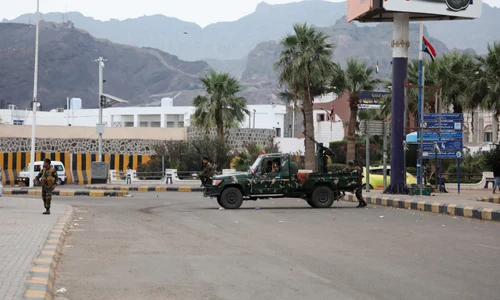 Forșe separatiste din Yemen   portul Aden FOTO EPA EFE jpg