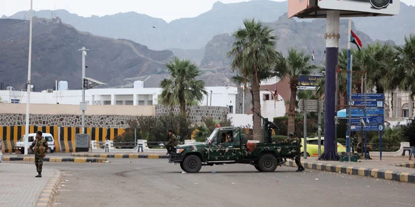Forșe separatiste din Yemen   portul Aden FOTO EPA EFE jpg