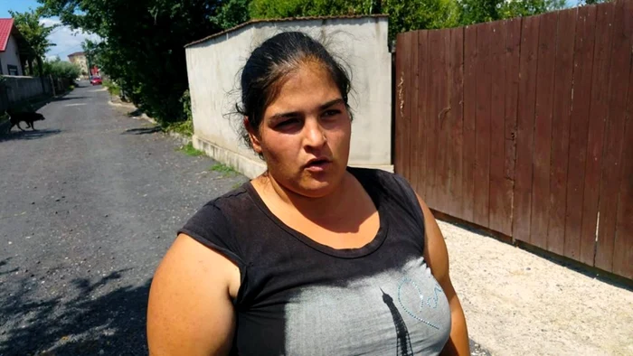 Gheorghe Mihaela Cătălina (23 de ani), mama copilului