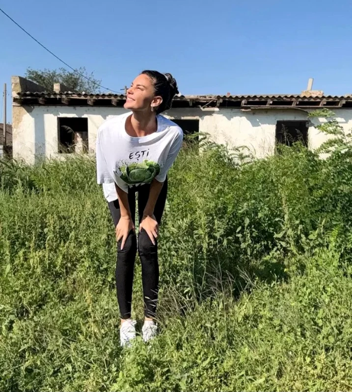 Așa arată acum casa în care a copilărit Ramona foto: Facebook  